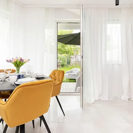 Piastowska 30, Garden, Free Parking By Renters Prestige